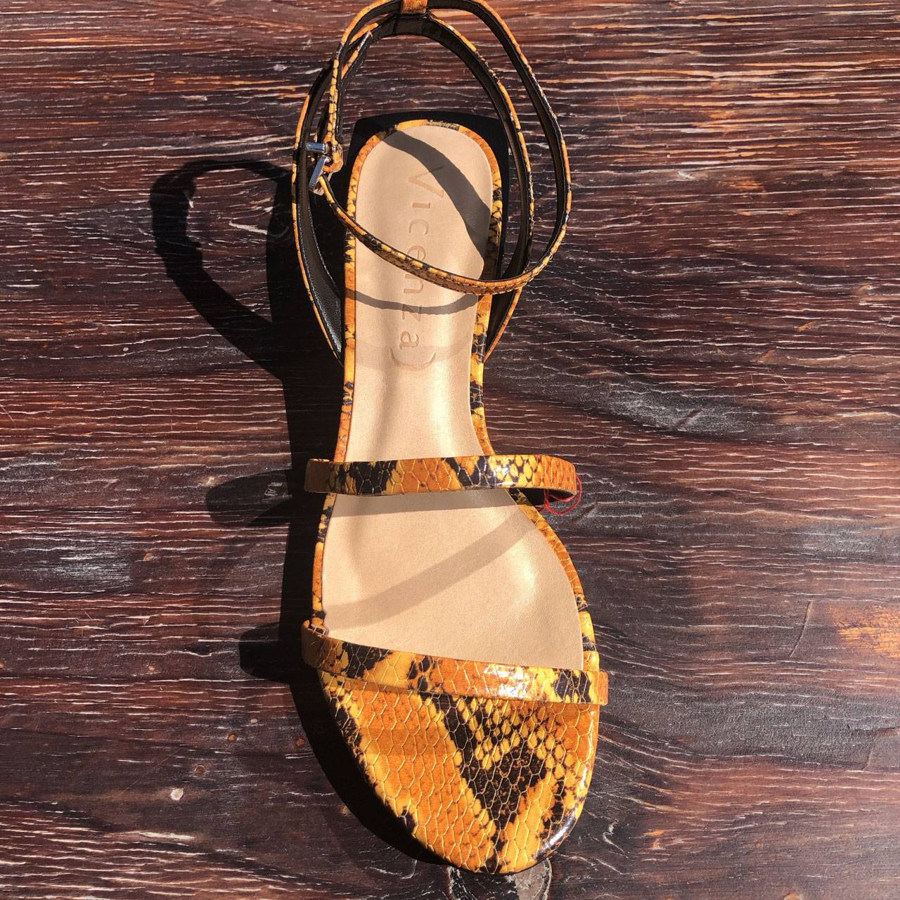 Odienné – Leather Heels Shoes Cassare